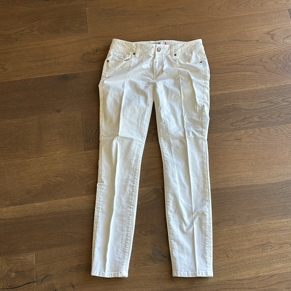 Cabi White Jeans - Size 6 - Perfect Holiday Staple!” - Picture 4 of 5